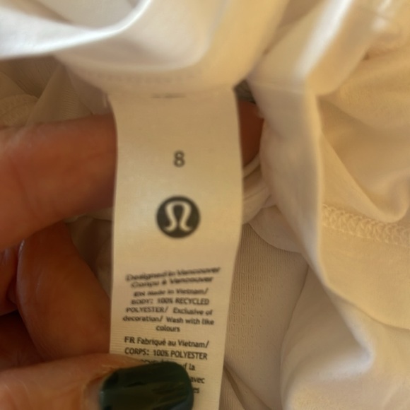 Lululemon T-Shirt - Picture 7 of 8